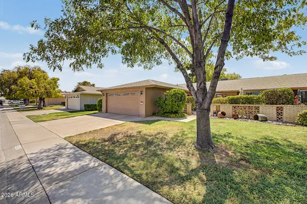 Property Slideshow image 3 of 36 | 14022 n tumblebrook way, Sun City, AZ, 85351