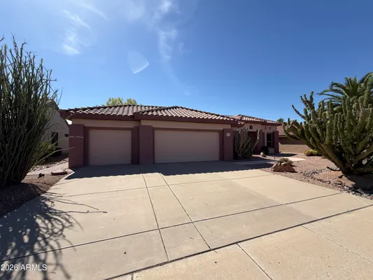 Property Slideshow image 2 of 22 | 20123 n painted sky dr, Surprise, AZ, 85374