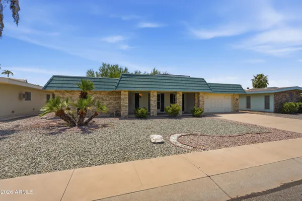 Property Slideshow image 3 of 42 | 10709 w mimosa dr, Sun City, AZ, 85373