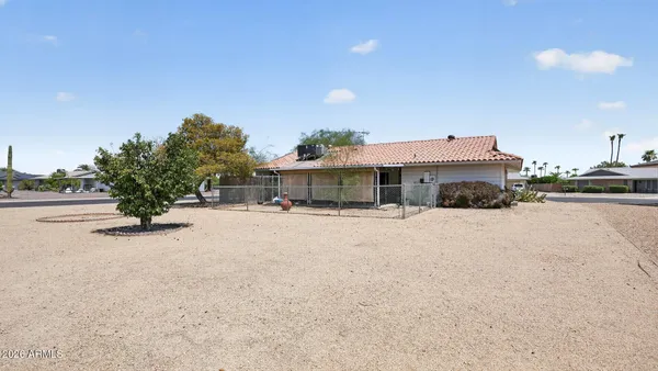 Property Slideshow image 3 of 30 | 12406 n banner ct, Sun City, AZ, 85351