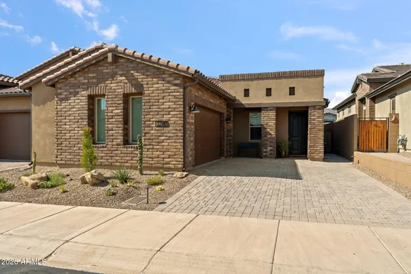 Property Slideshow image 2 of 45 | 7280 e calle primera vis, Scottsdale, AZ, 85266