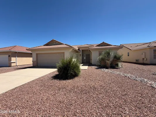 Property Slideshow image 2 of 29 | 2423 candlewood dr, Sierra Vista, AZ, 85650
