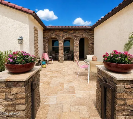 Property Slideshow image 2 of 28 | 332 n rainbow way, Casa Grande, AZ, 85194
