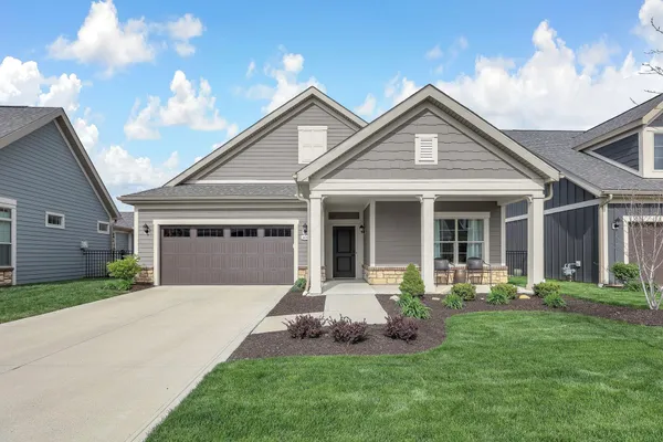 Property Slideshow image 2 of 45 | 3628 backstretch way, Grove City, OH, 43123