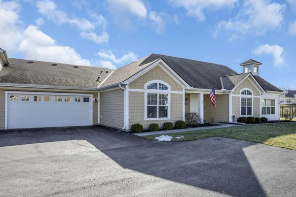 Property Slideshow image 3 of 65 | 502 providence ln, Hebron, OH, 43025