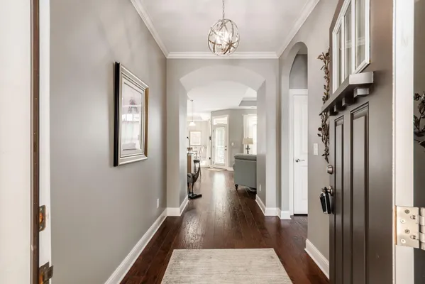 Property Slideshow image 3 of 39 | 5150 threshing pl, Delaware, OH, 43015