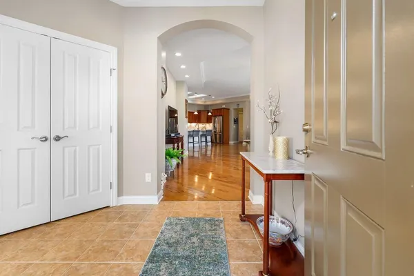 Property Slideshow image 3 of 43 | 6798 garden view dr, Westerville, OH, 43082