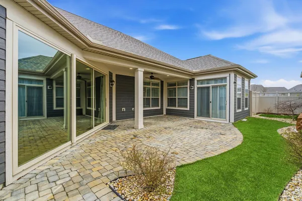Property Slideshow image 3 of 62 | 3688 furlong dr, Grove City, OH, 43123