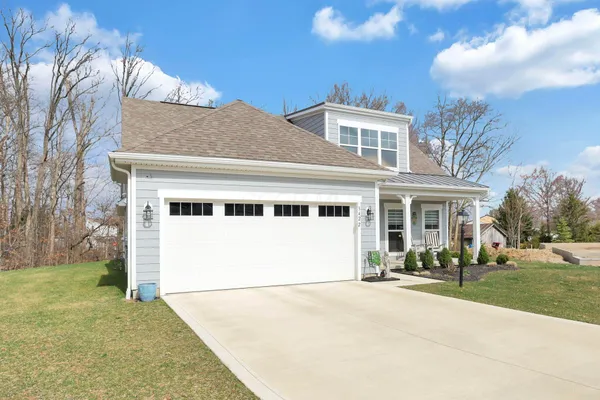 Property Slideshow image 3 of 39 | 3422 joberry loop 32, Grove City, OH, 43123