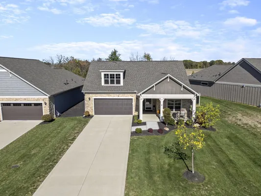 Property Slideshow image 2 of 50 | 170 daymark dr, Delaware, OH, 43015