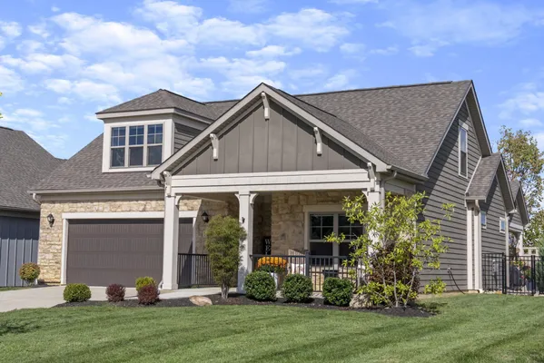 Property Slideshow image 3 of 50 | 170 daymark dr, Delaware, OH, 43015