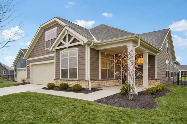 Property Slideshow image 2 of 55 | 4854 piedmont dr, Hilliard, OH, 43026