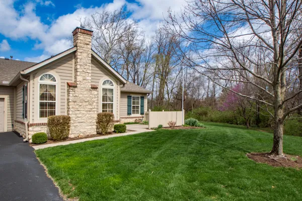 Property Slideshow image 3 of 53 | 7585 red maple pl, Westerville, OH, 43082