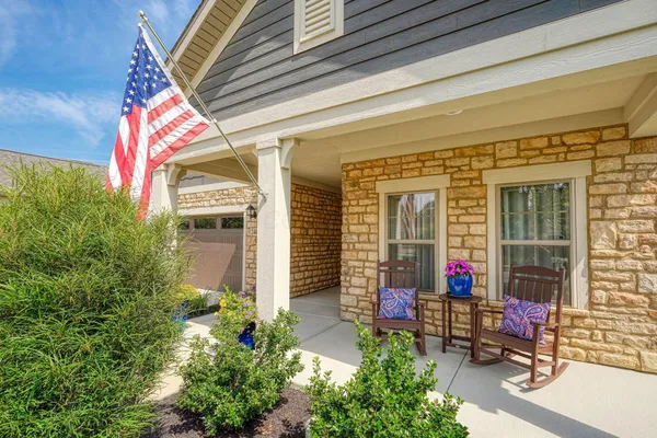 Property Slideshow image 3 of 55 | 240 parkgate ct, Delaware, OH, 43015