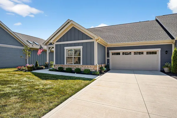 Property Slideshow image 2 of 45 | 10245 hyland run, Plain City, OH, 43064