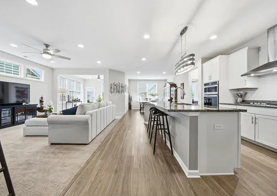 Property Slideshow image 3 of 38 | 6219 callaway sq 28, New Albany, OH, 43054