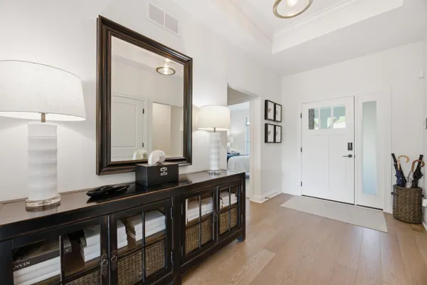 Property Slideshow image 3 of 36 | 131 glenshire ct, Granville, OH, 43023