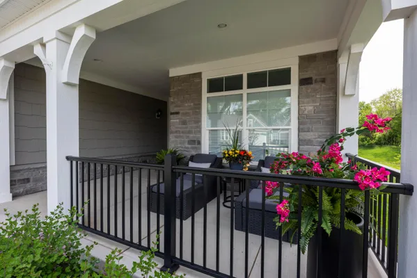 Property Slideshow image 2 of 36 | 131 glenshire ct, Granville, OH, 43023