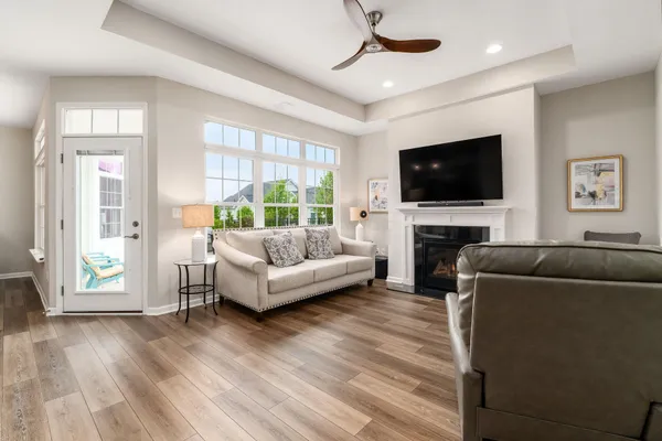 Property Slideshow image 2 of 24 | 7045 souder rd, New Albany, OH, 43054