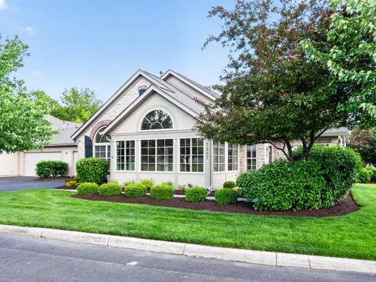 Property Slideshow image 2 of 38 | 7667 red maple pl, Westerville, OH, 43082