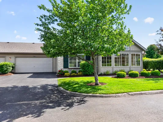 Property Slideshow image 3 of 38 | 7667 red maple pl, Westerville, OH, 43082