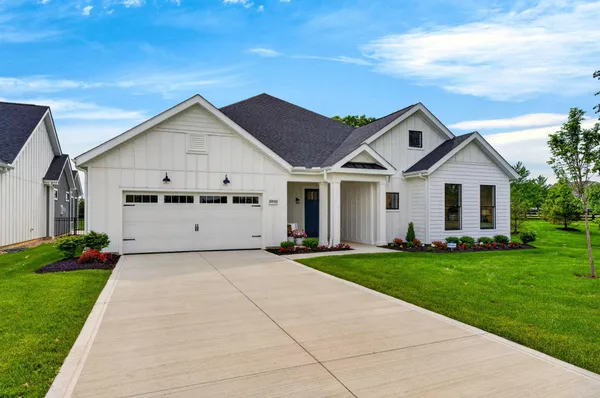 Property Slideshow image 3 of 82 | 10502 clare way, Plain City, OH, 43064