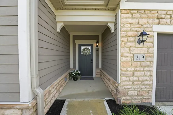 Property Slideshow image 2 of 53 | 219 restoration dr, Delaware, OH, 43015