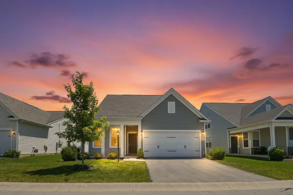 Property Slideshow image 2 of 48 | 6012 lawthorn dr 18, Westerville, OH, 43081