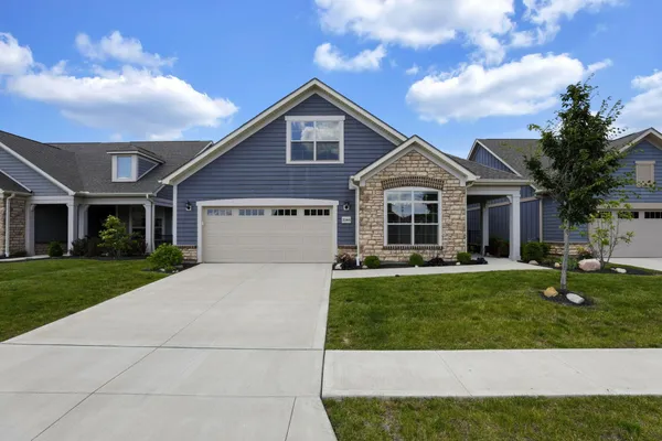 Property Slideshow image 2 of 67 | 3146 squier loop, Powell, OH, 43065