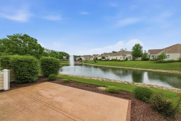 Property Slideshow image 2 of 38 | 1553 bridgewater way, Mansfield, OH, 44906
