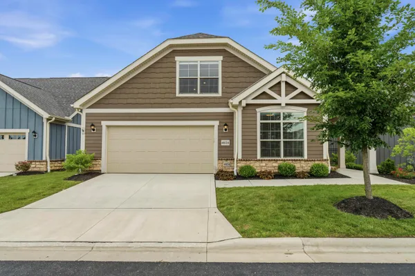 Property Slideshow image 3 of 69 | 4854 piedmont dr, Hilliard, OH, 43026