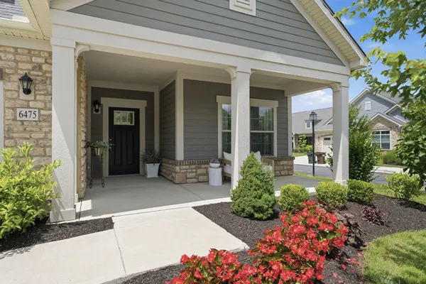 Property Slideshow image 3 of 42 | 6475 trinity knoll lndg, Delaware, OH, 43015