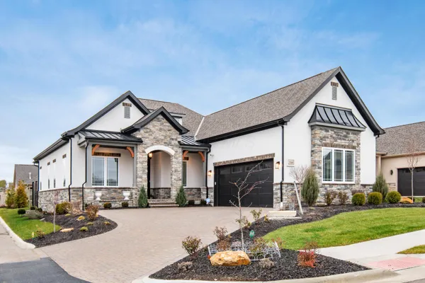 Property Slideshow image 2 of 46 | 3264 wolf ridge dr, Dublin, OH, 43017