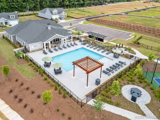 Property Slideshow image 3 of 19 | 5632 embassy dr, Hilliard, OH, 43026