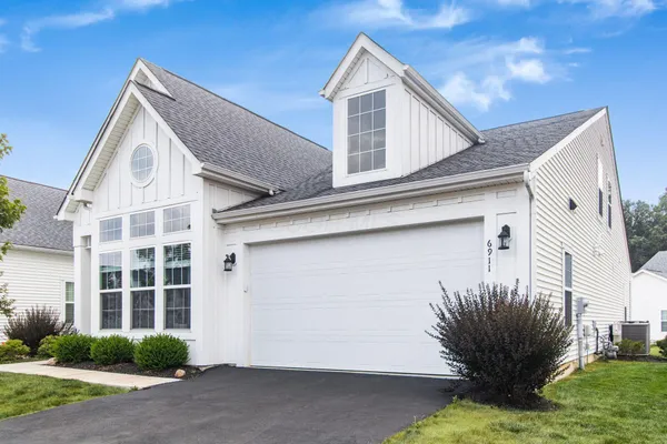Property Slideshow image 2 of 41 | 6911 ringbill loop, Sunbury, OH, 43074