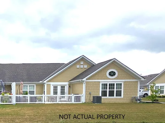 Property Slideshow image 2 of 19 | 151 narragansett dr, Buckeye Lake, OH, 43008