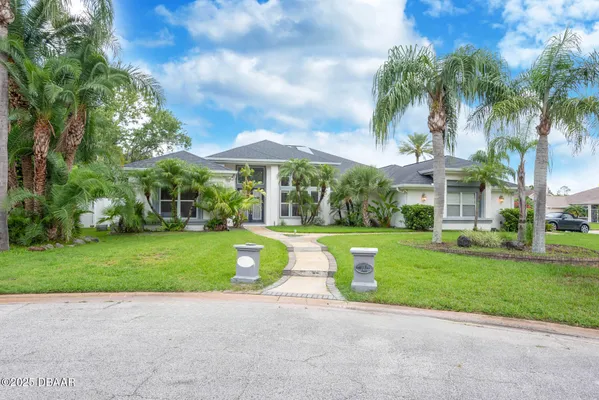 Property Slideshow image 2 of 87 | 2 creek bend way, Ormond Beach, FL, 32174