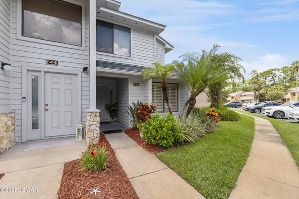 Property Slideshow image 3 of 35 | 150 blue heron dr b, Daytona Beach, FL, 32119