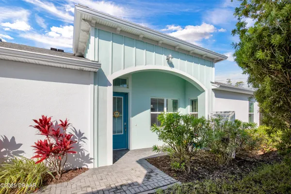 Property Slideshow image 3 of 88 | 221 island breeze ave, Daytona Beach, FL, 32124