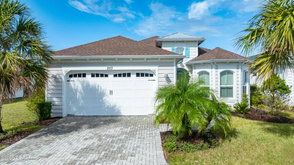 Property Slideshow image 3 of 32 | 253 compass rose dr, Daytona Beach, FL, 32124