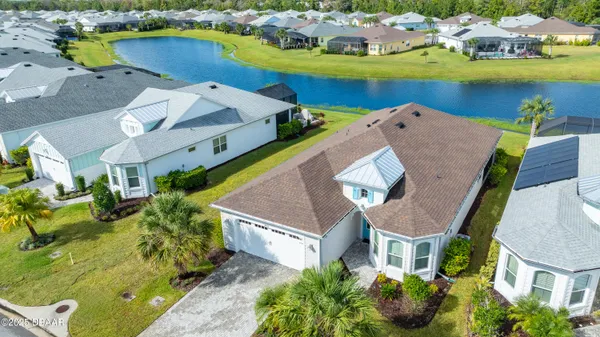 Property Slideshow image 2 of 32 | 253 compass rose dr, Daytona Beach, FL, 32124