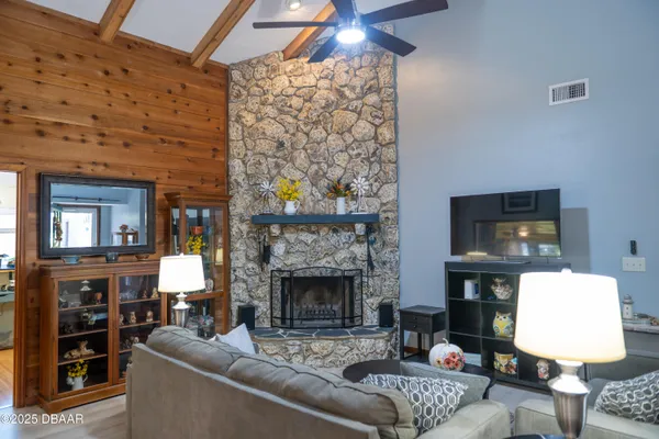 Property Slideshow image 3 of 41 | 5 skimmer cir, Daytona Beach, FL, 32119