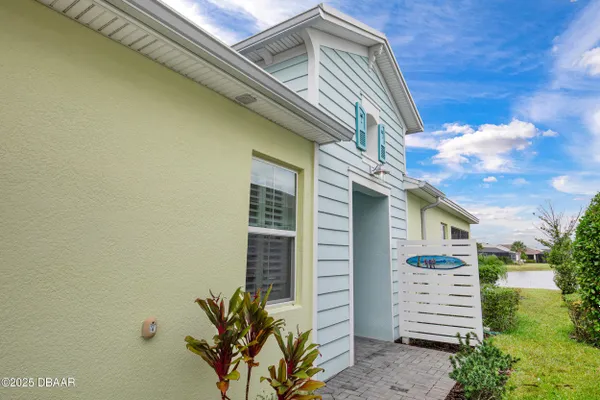 Property Slideshow image 2 of 92 | 235 coral reef way, Daytona Beach, FL, 32124