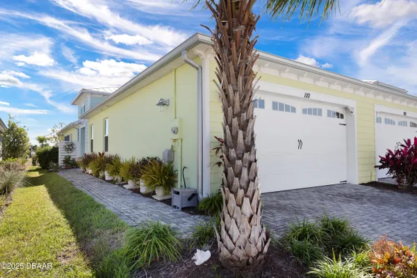 Property Slideshow image 3 of 65 | 110 salt shaker st, Daytona Beach, FL, 32124
