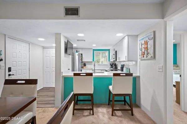 Property Slideshow image 3 of 44 | 348 bob white ct apt 9, Daytona Beach, FL, 32119