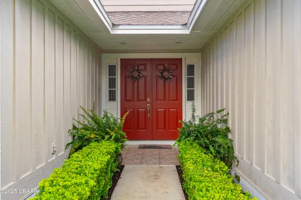 Property Slideshow image 2 of 50 | 38 treetop cir, Ormond Beach, FL, 32174