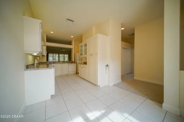 Property Slideshow image 3 of 17 | 1461 carlow cir, Ormond Beach, FL, 32174