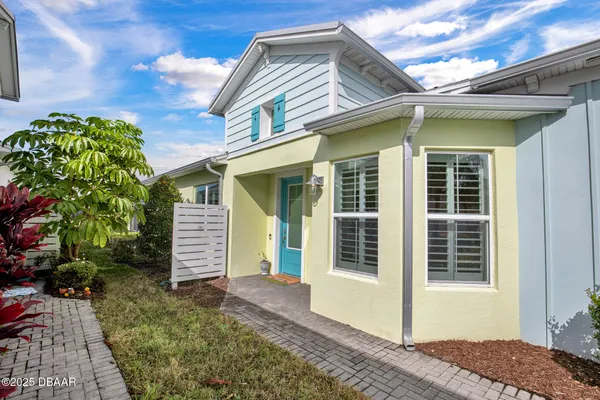 Property Slideshow image 3 of 71 | 233 coral reef way, Daytona Beach, FL, 32124