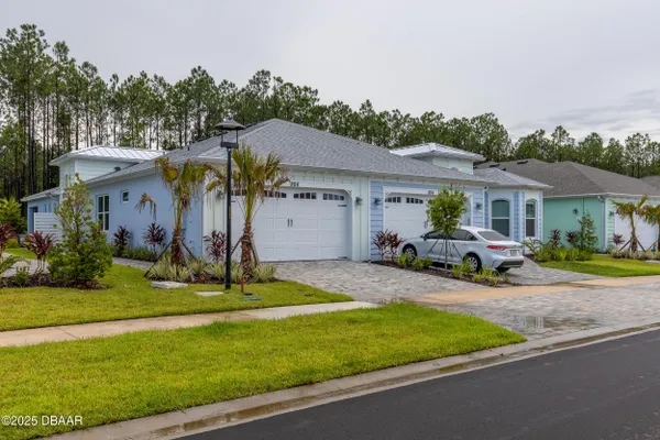Property Slideshow image 3 of 86 | 886 margaritaville ave, Daytona Beach, FL, 32124