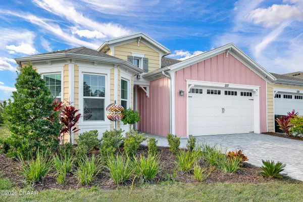 Property Slideshow image 2 of 120 | 207 gypsy palace ln, Daytona Beach, FL, 32124
